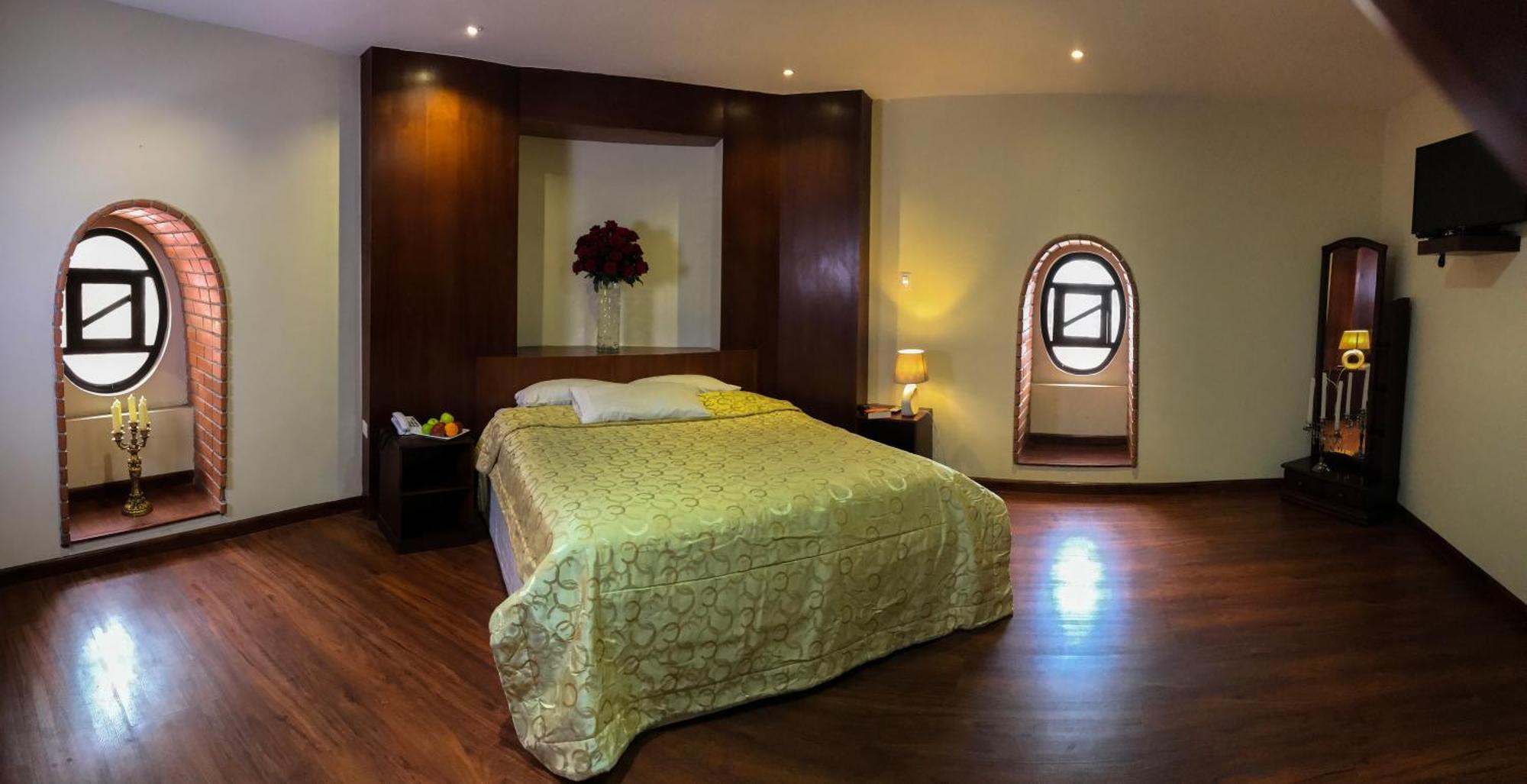 Flore Hotel Boutique Куэнка Экстерьер фото