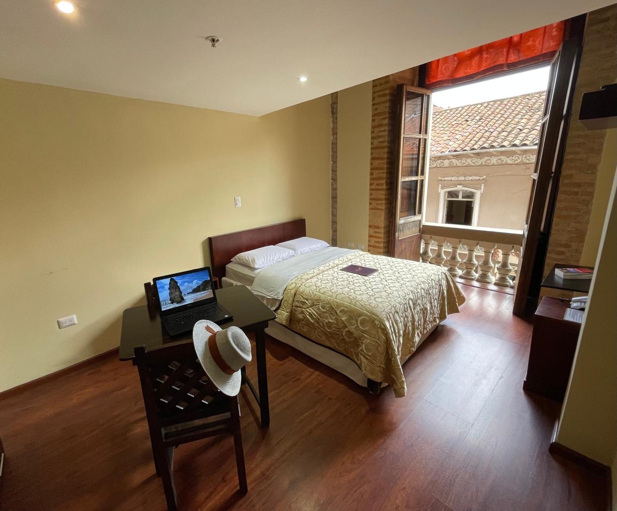 Flore Hotel Boutique Куэнка Экстерьер фото